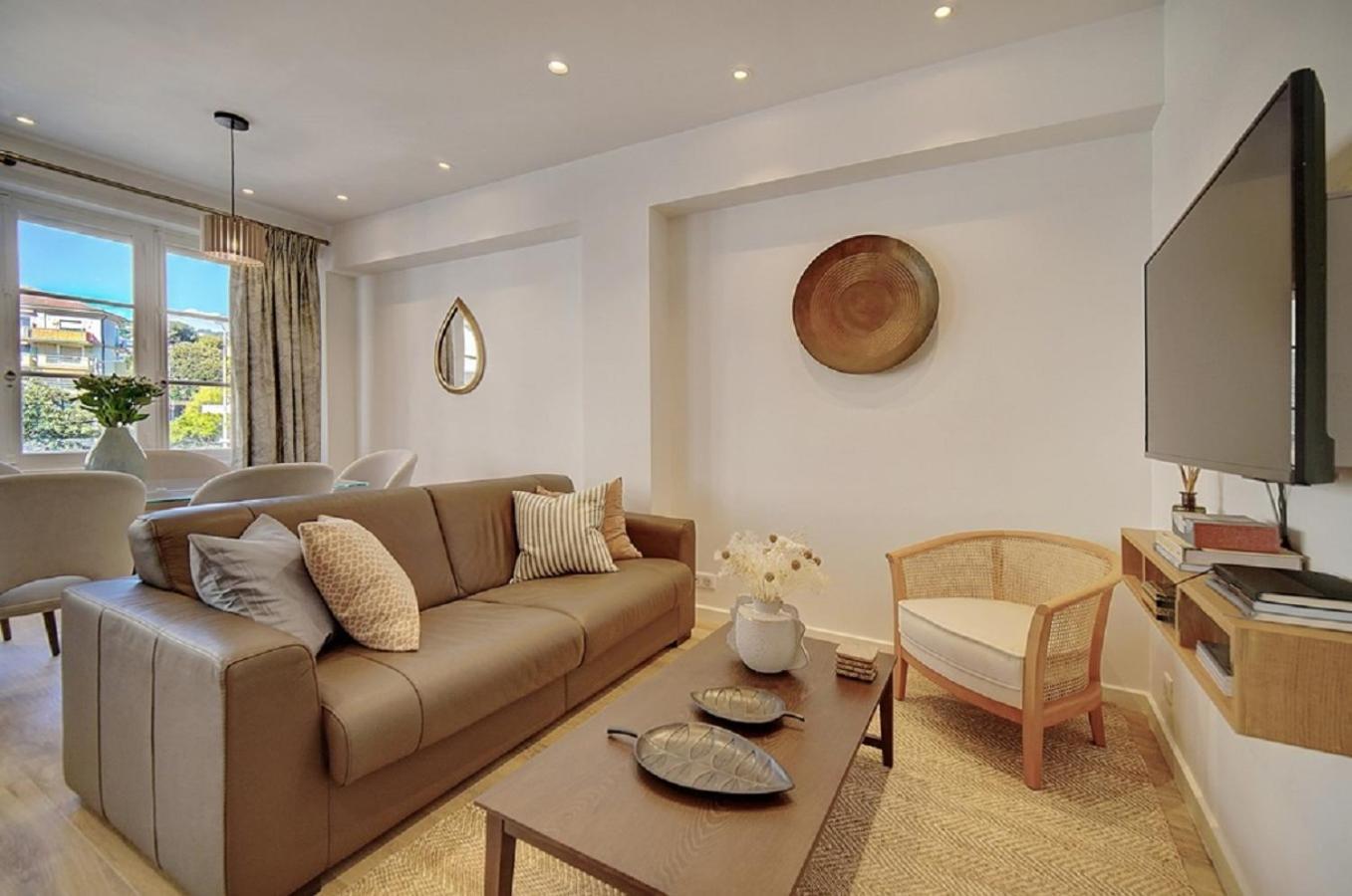 Magnifique 3 Pieces Renove Cannes Centre 'Banane' Avec Veranda ! A2B88 Eksteriør bilde