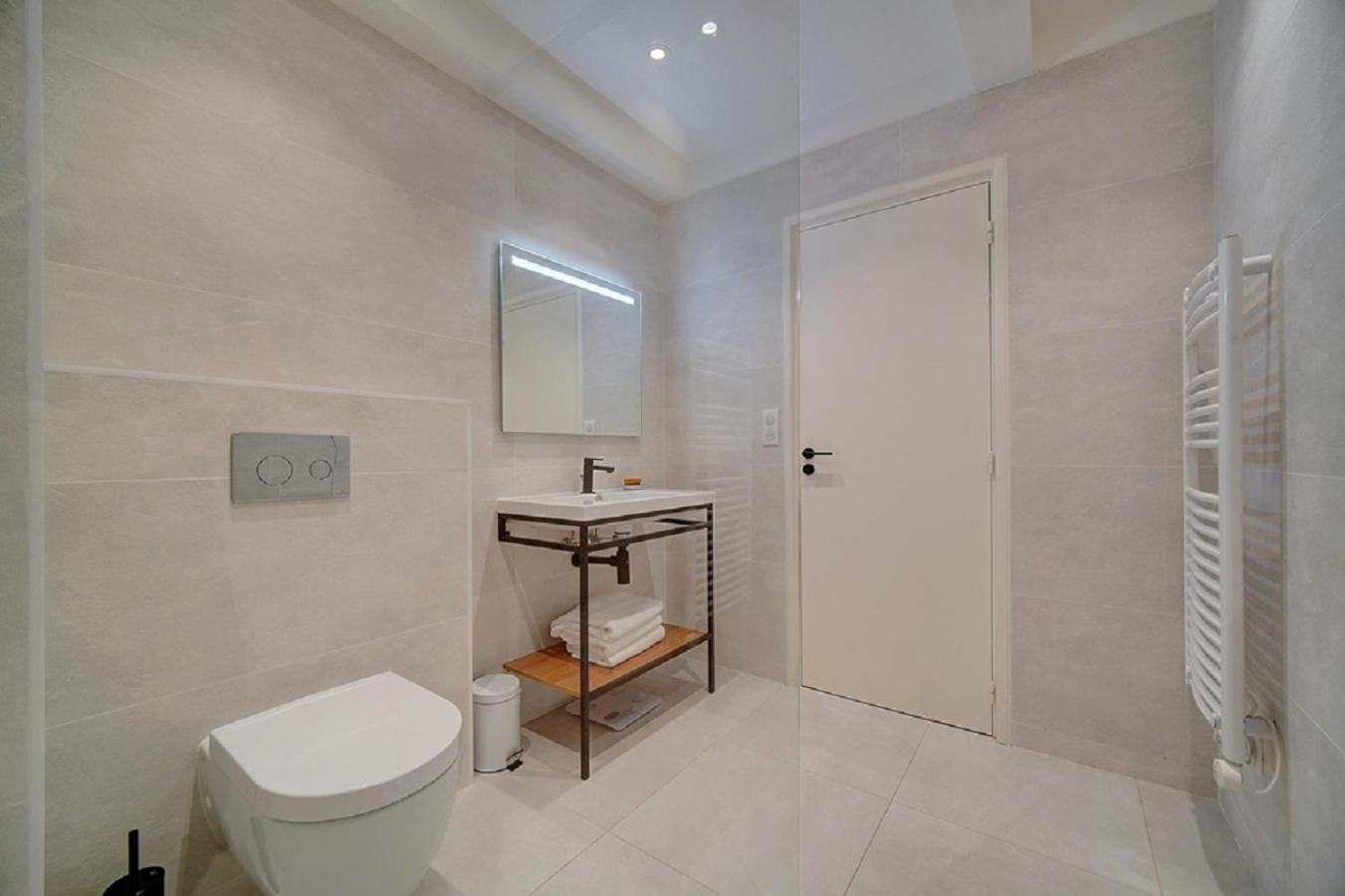 Magnifique 3 Pieces Renove Cannes Centre 'Banane' Avec Veranda ! A2B88 Eksteriør bilde